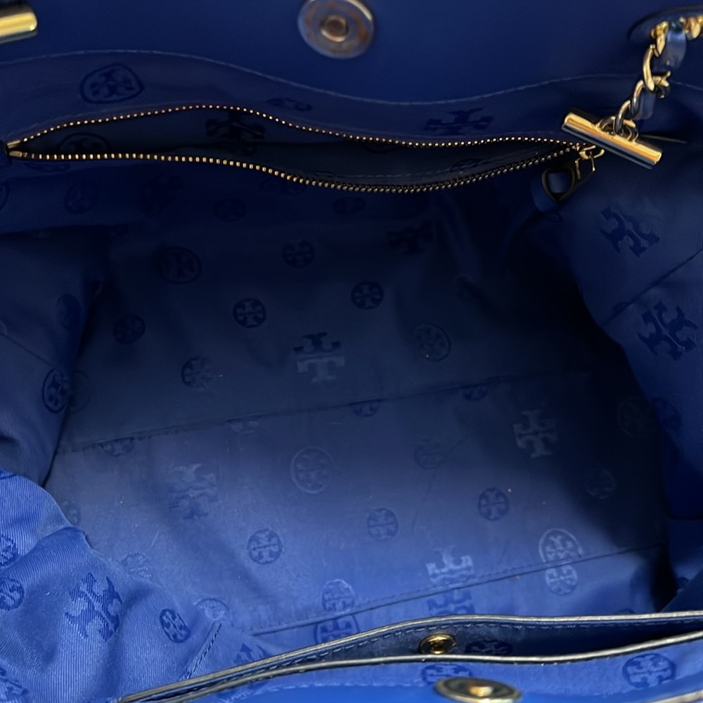 Tory Burch Tote - Picture 9 of 11